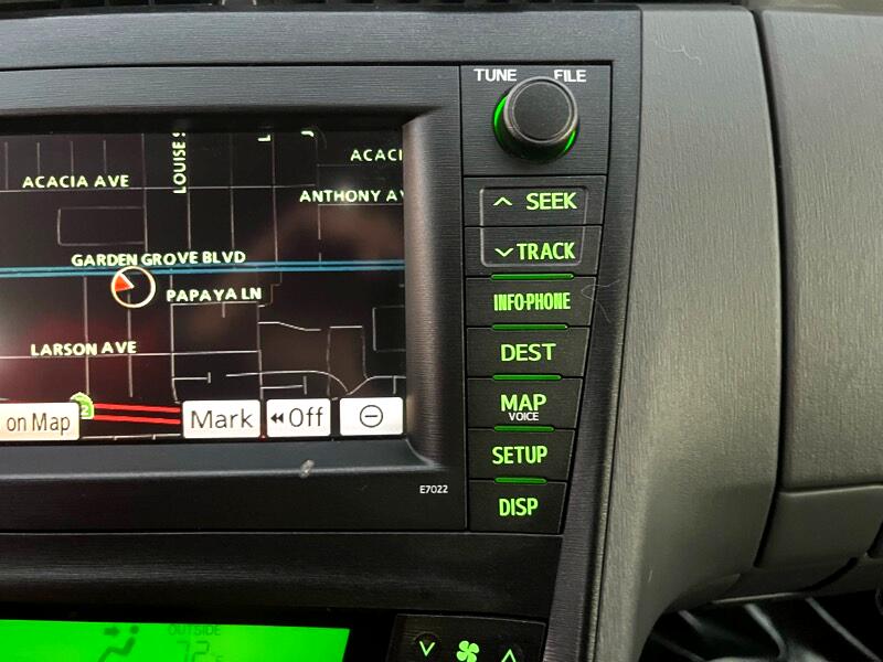 Toyota Prius Prius V 2010