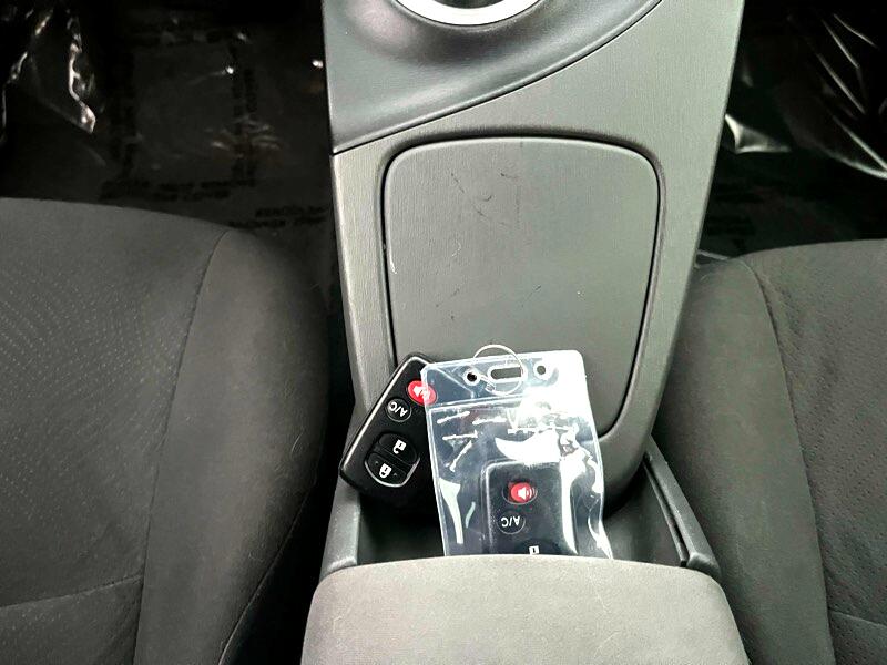 Toyota Prius Prius V 2010