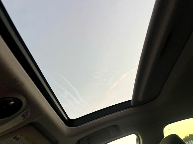 Toyota Prius Prius V 2010