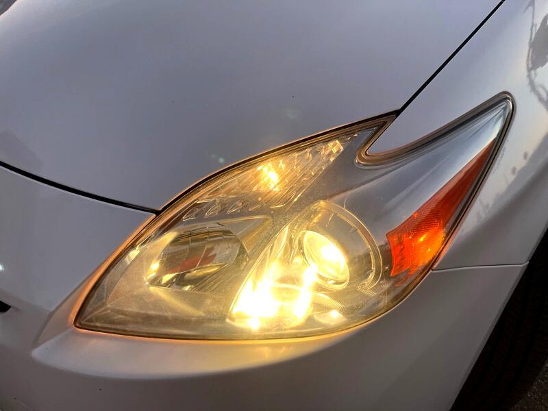 Toyota Prius Prius V 2010