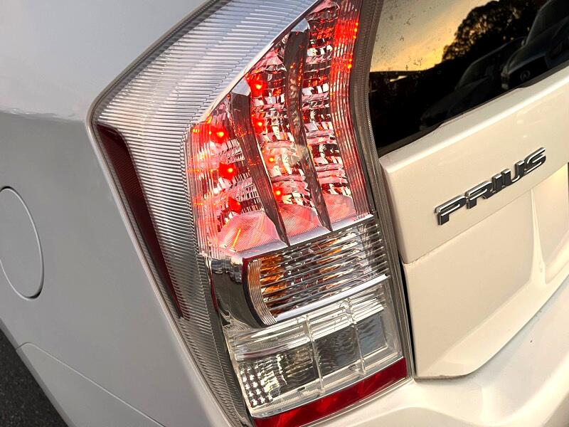 Toyota Prius Prius V 2010