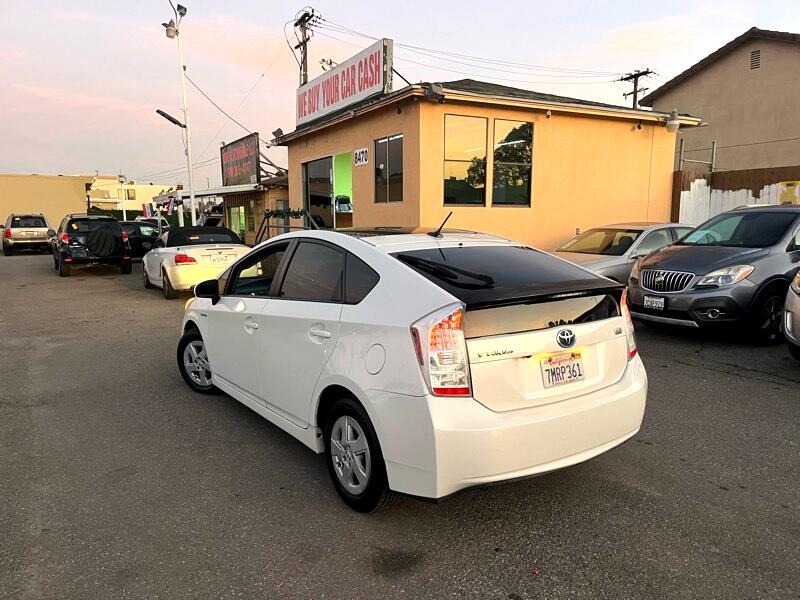 Toyota Prius Prius V 2010