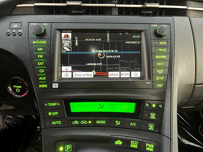 Toyota Prius Prius V 2010