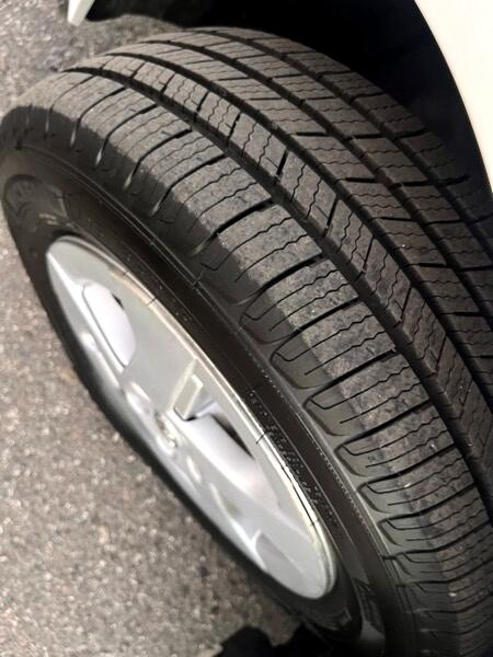 Toyota Prius Prius V 2010