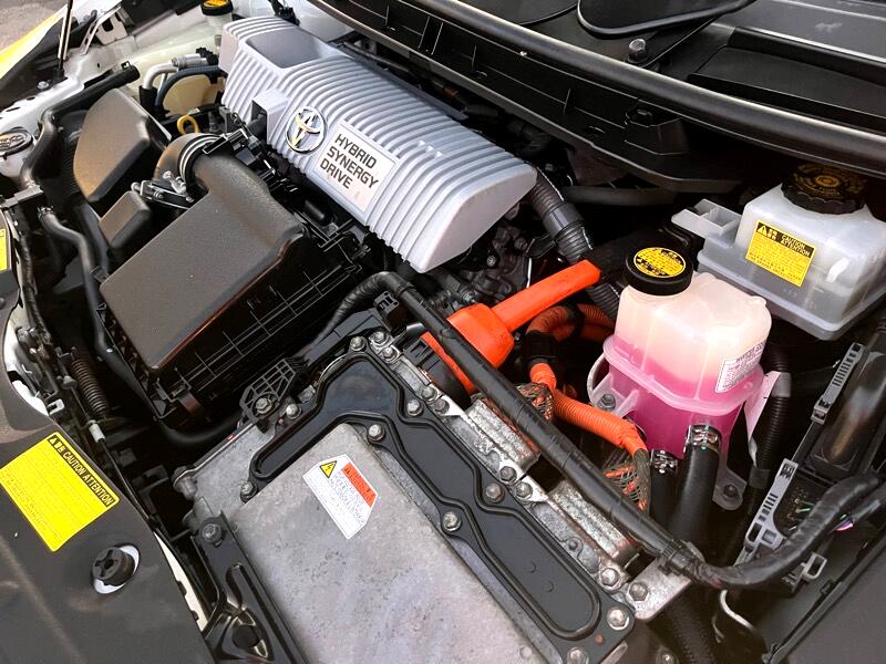 Toyota Prius Prius V 2010