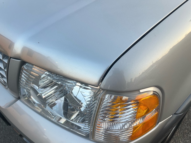 Ford Explorer XLT 4.0L 2WD 2003