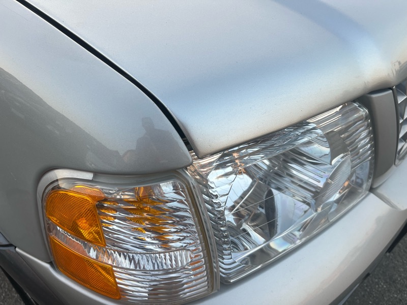 Ford Explorer XLT 4.0L 2WD 2003