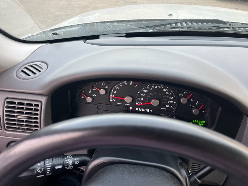 Ford Explorer XLT 4.0L 2WD 2003