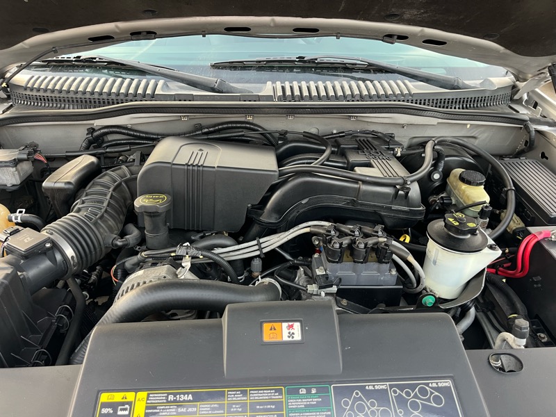 Ford Explorer XLT 4.0L 2WD 2003