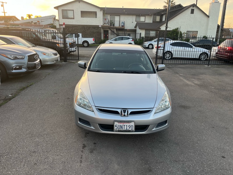 Honda Accord LX sedan AT 2006