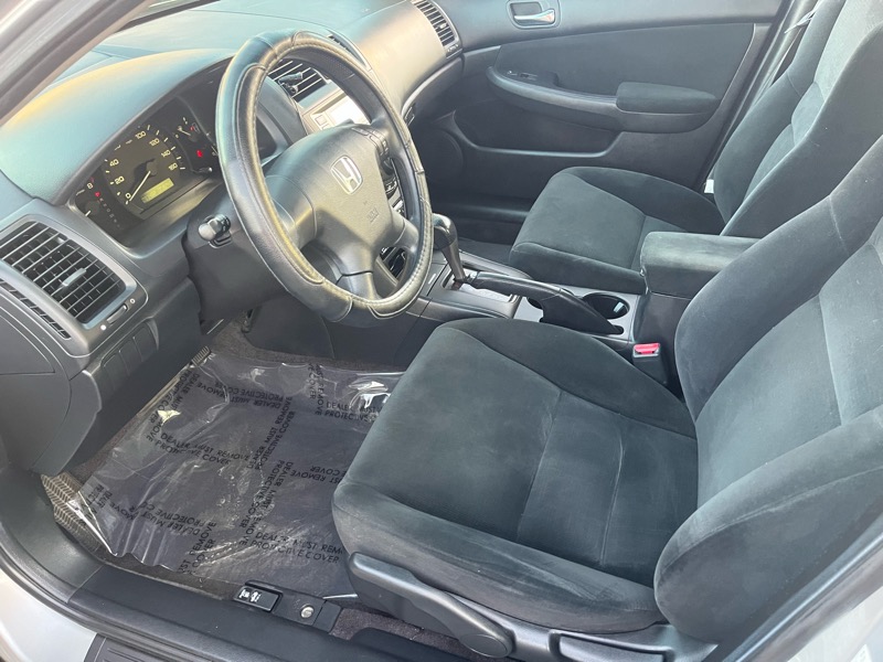 Honda Accord LX sedan AT 2006