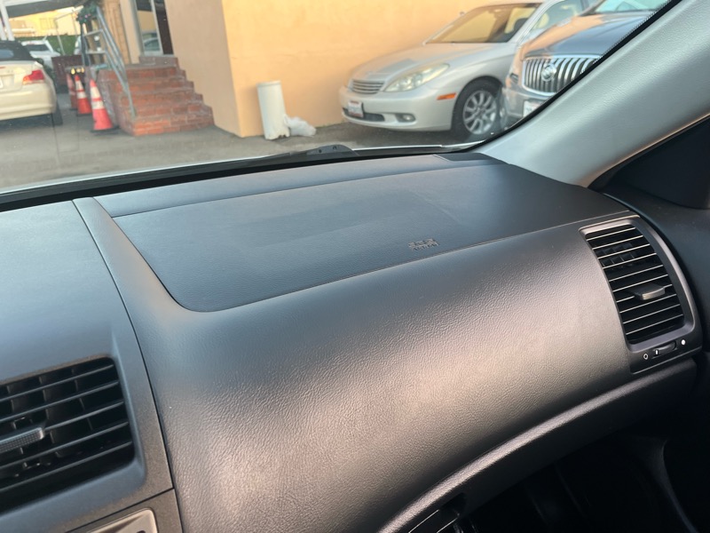 Honda Accord LX sedan AT 2006