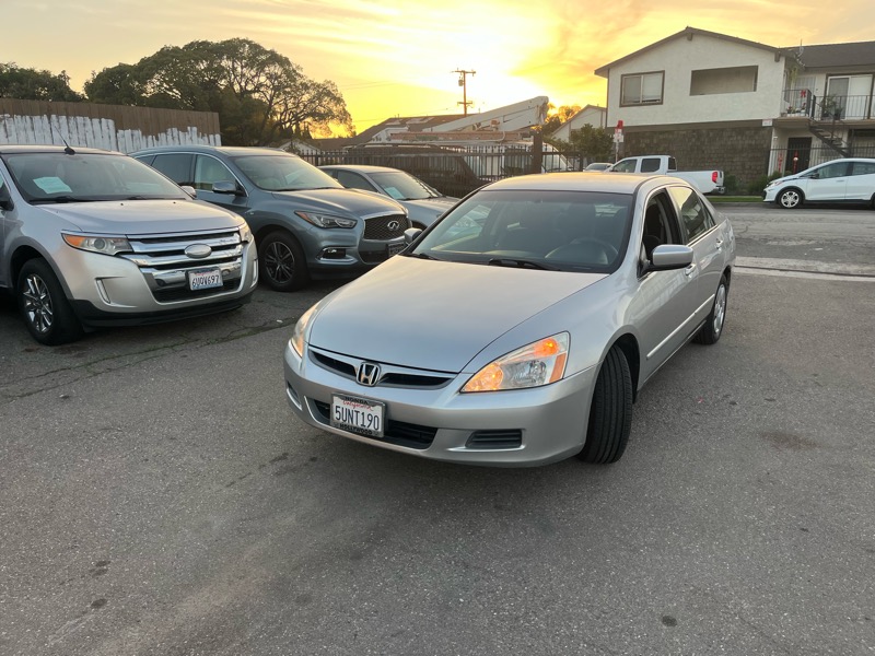 Honda Accord LX sedan AT 2006