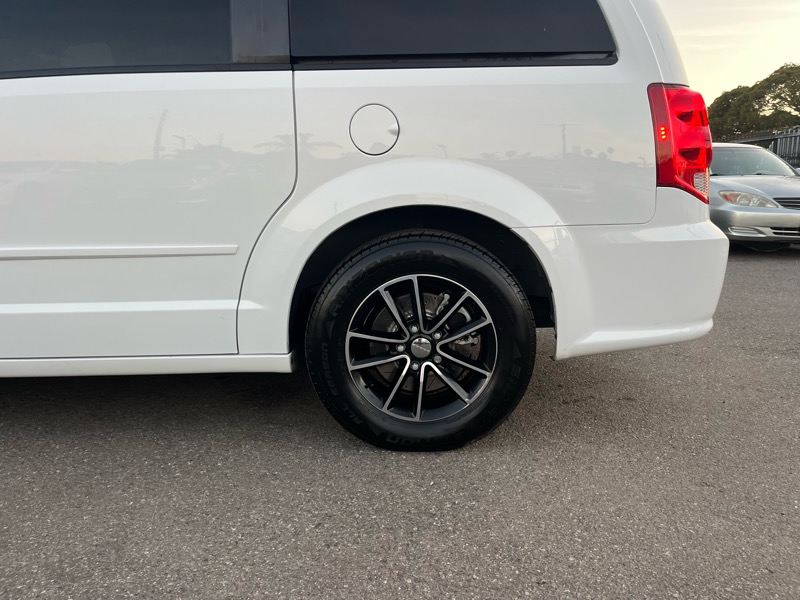 Dodge Grand Caravan R/T 2016