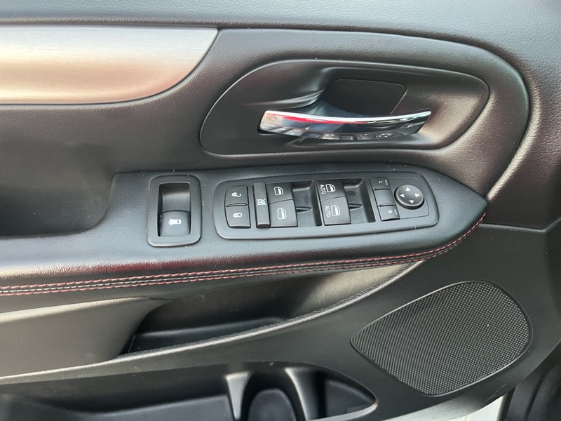 Dodge Grand Caravan R/T 2016