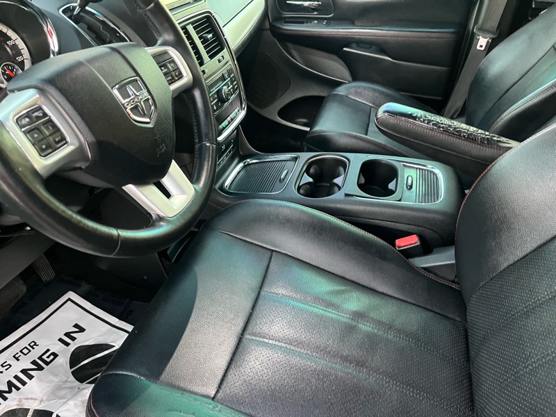 Dodge Grand Caravan R/T 2016