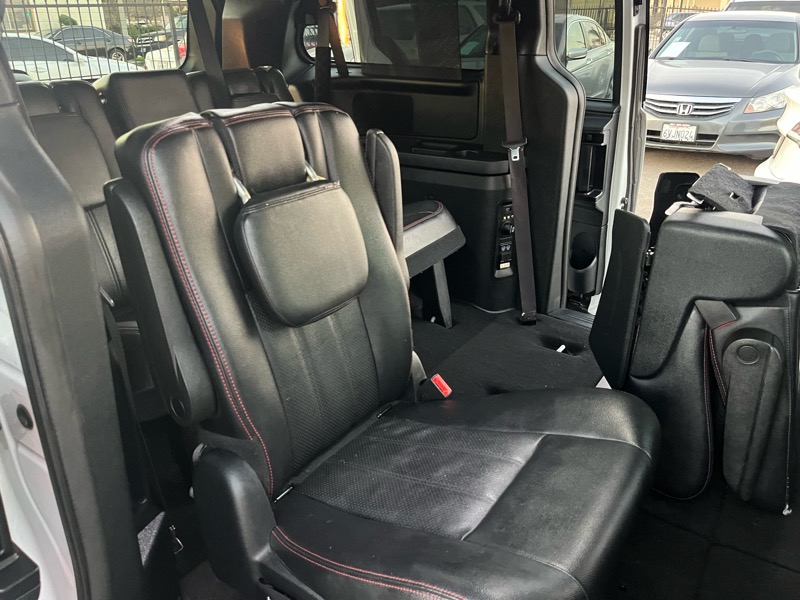 Dodge Grand Caravan R/T 2016