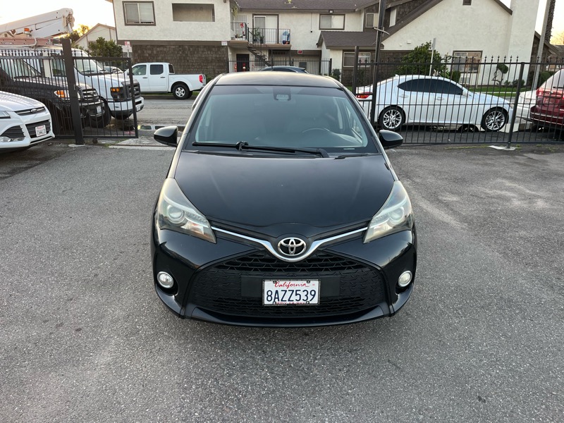 Toyota Yaris LE 5-Door AT 2017