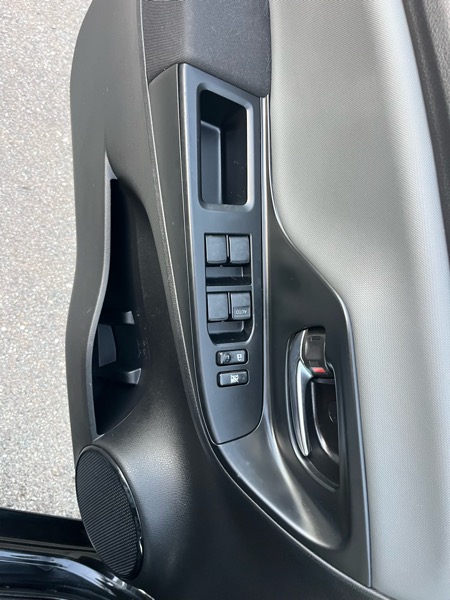 Toyota Yaris LE 5-Door AT 2017