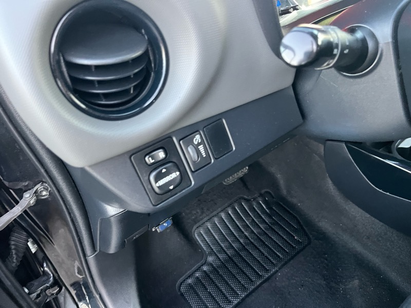 Toyota Yaris LE 5-Door AT 2017