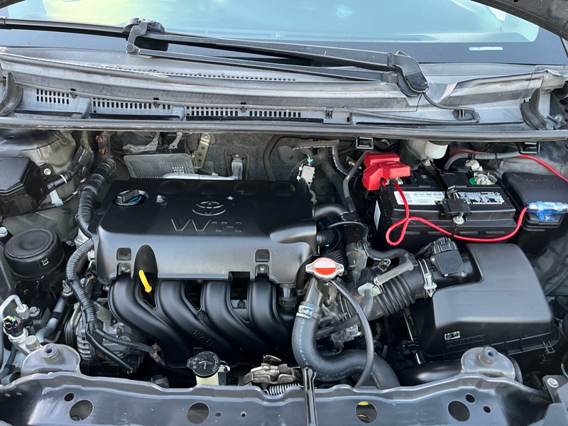 Toyota Yaris LE 5-Door AT 2017