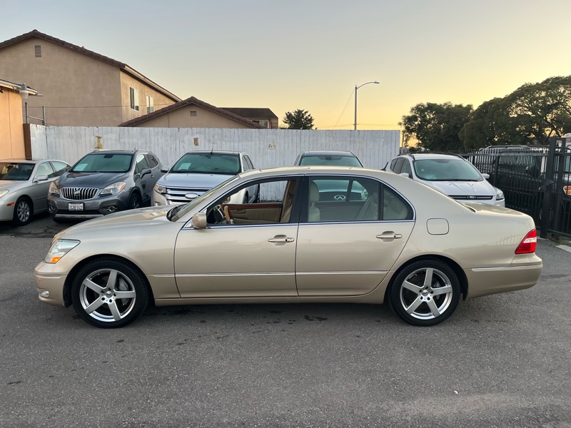 Lexus LS 430 Sedan 2006