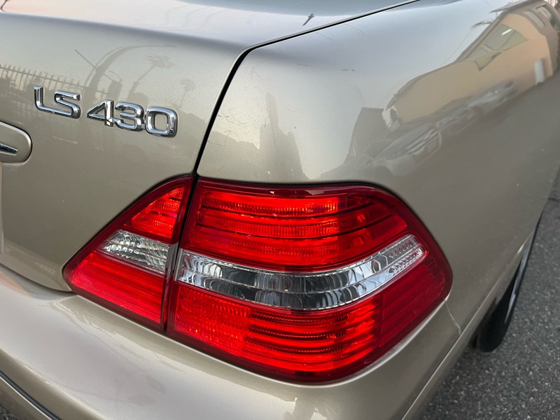 Lexus LS 430 Sedan 2006