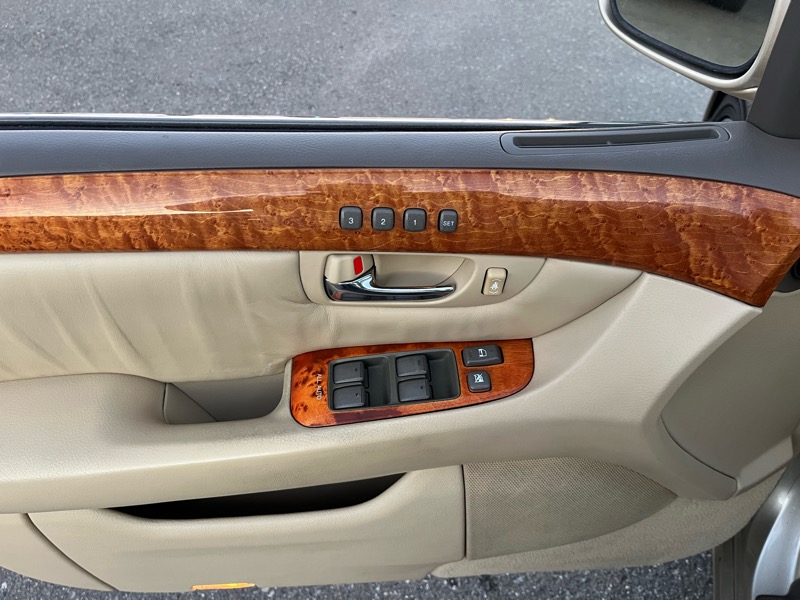 Lexus LS 430 Sedan 2006