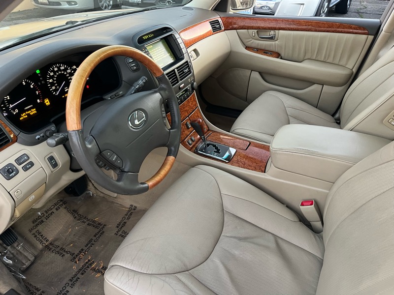 Lexus LS 430 Sedan 2006