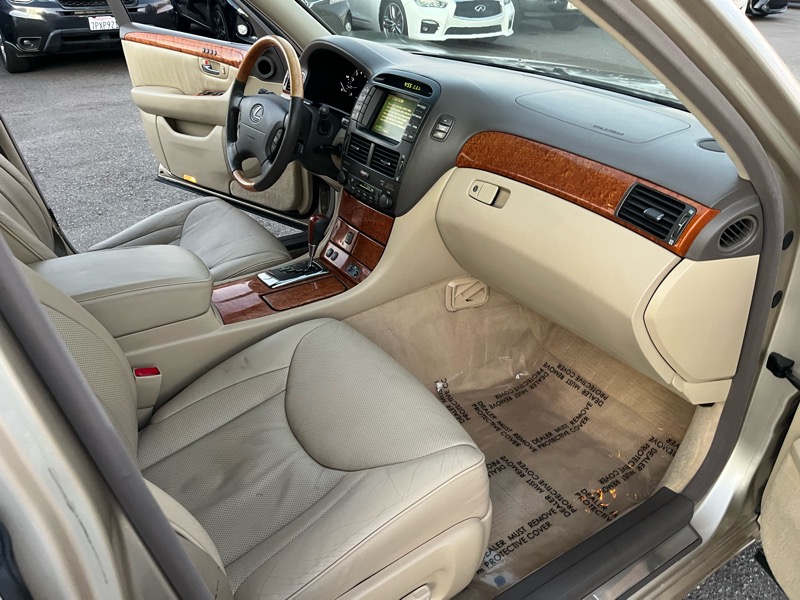 Lexus LS 430 Sedan 2006