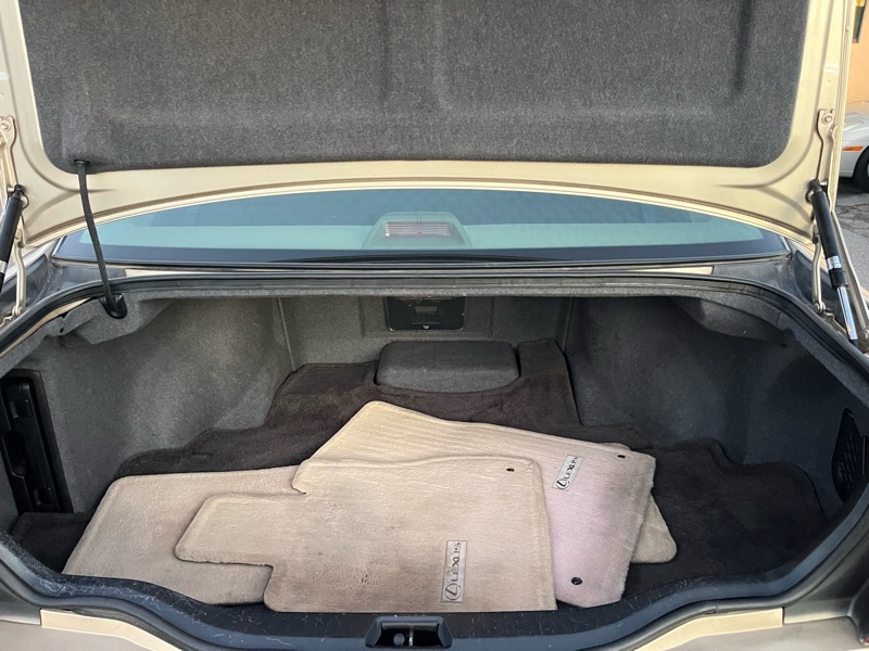 Lexus LS 430 Sedan 2006