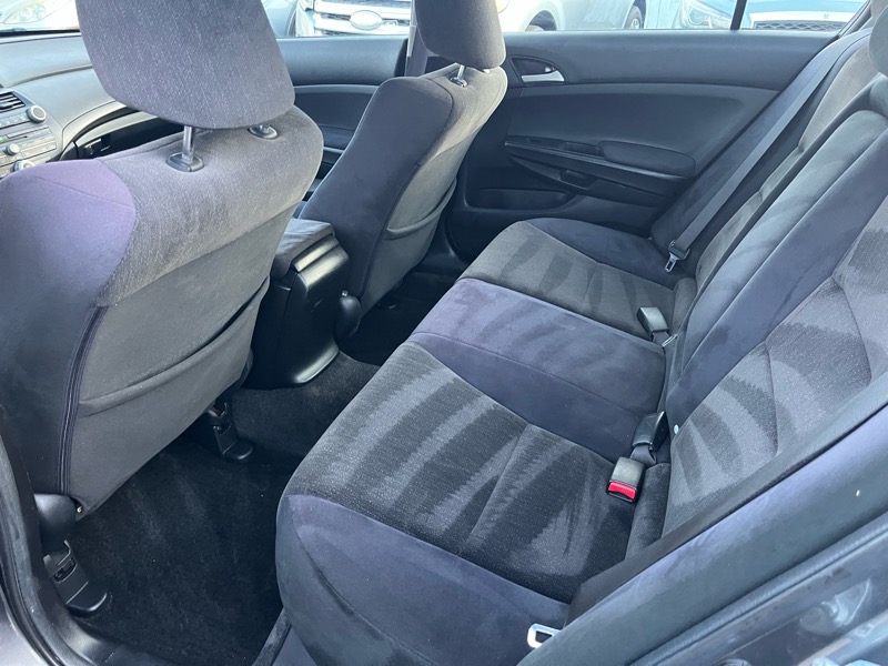 Honda Accord LX sedan AT 2009