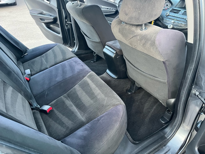 Honda Accord LX sedan AT 2009