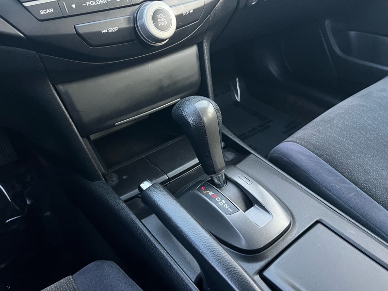 Honda Accord LX sedan AT 2009