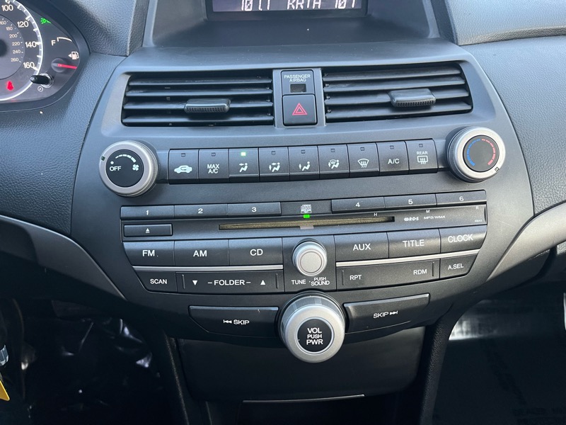 Honda Accord LX sedan AT 2009