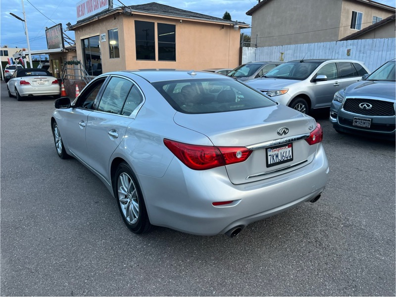 Infiniti Q50 Base 2015