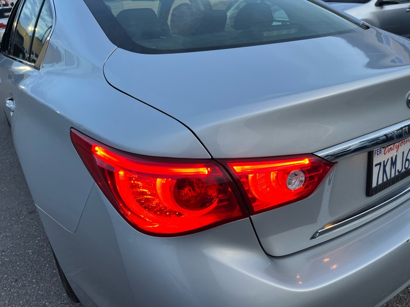 Infiniti Q50 Base 2015