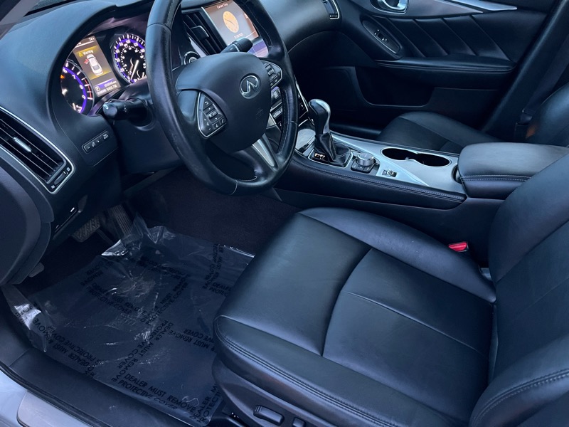 Infiniti Q50 Base 2015