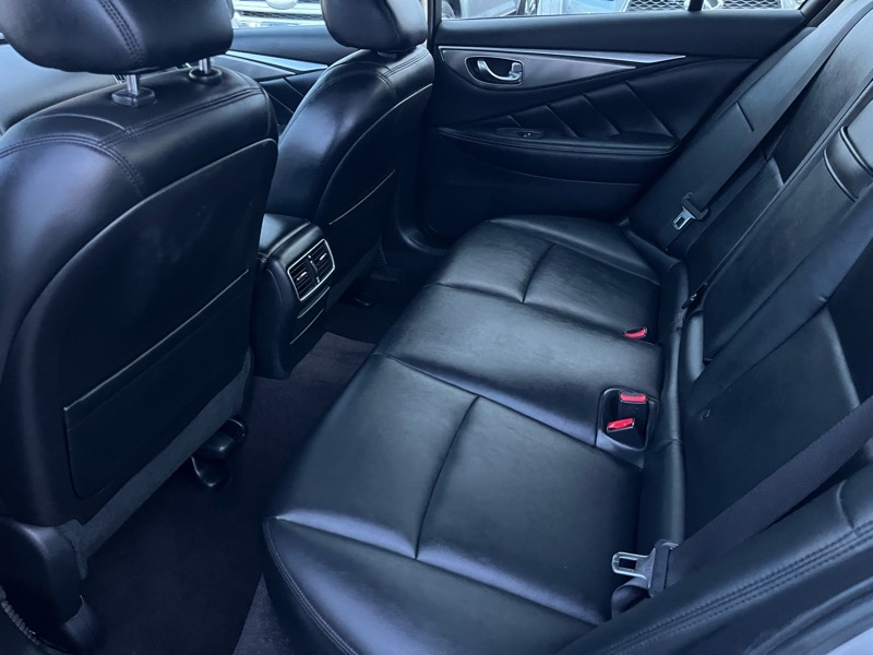 Infiniti Q50 Base 2015