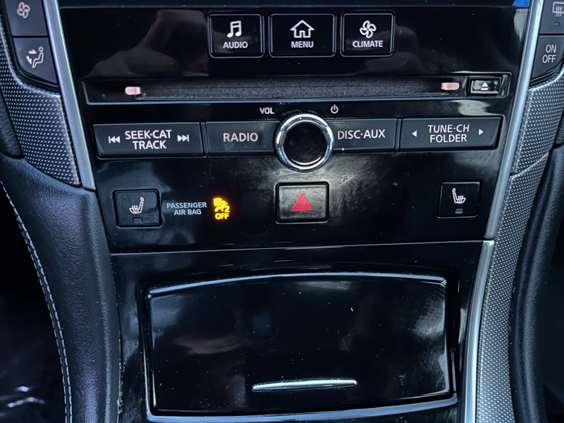 Infiniti Q50 Base 2015