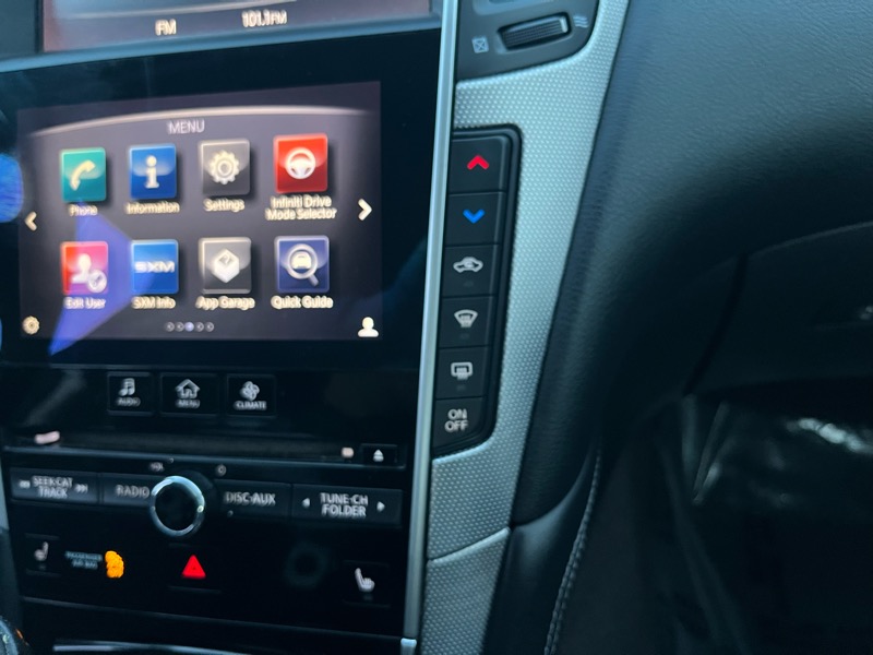 Infiniti Q50 Base 2015