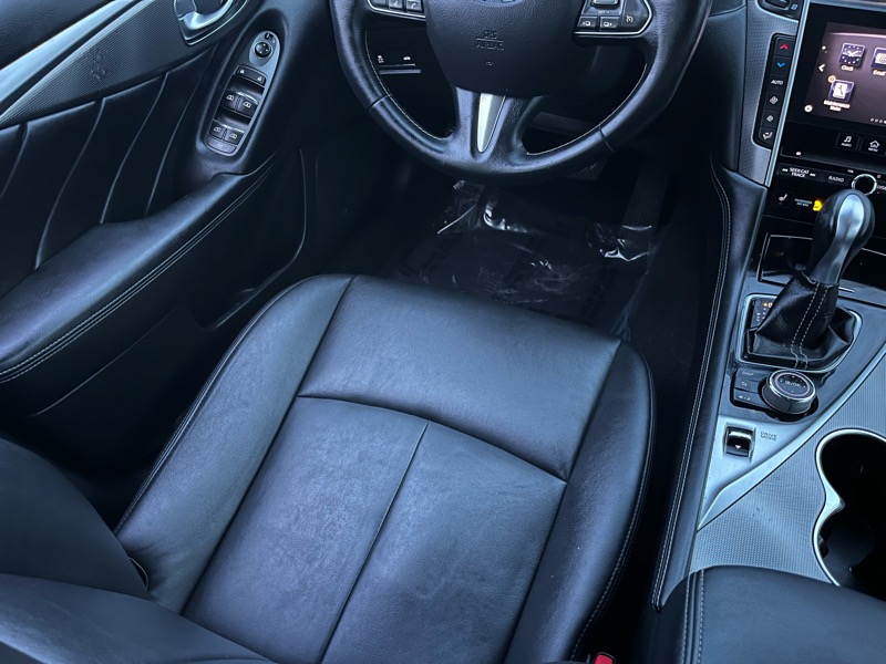 Infiniti Q50 Base 2015