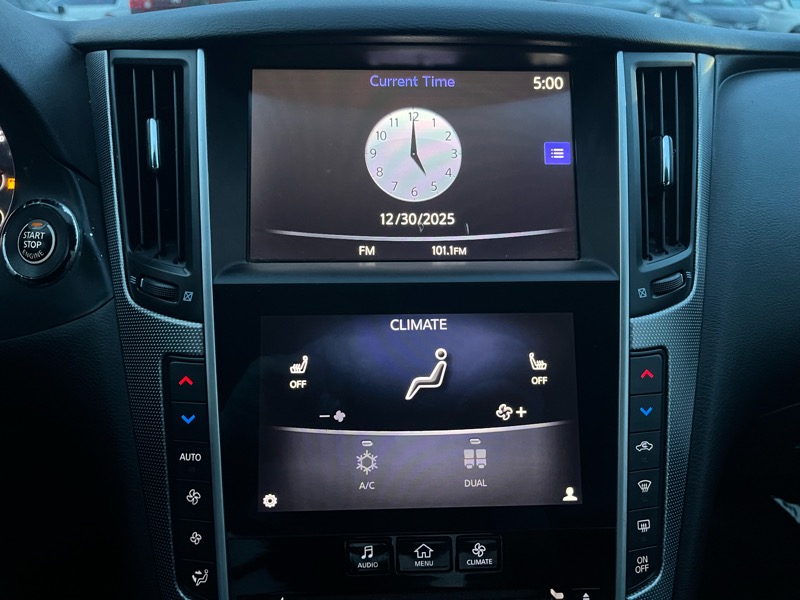 Infiniti Q50 Base 2015