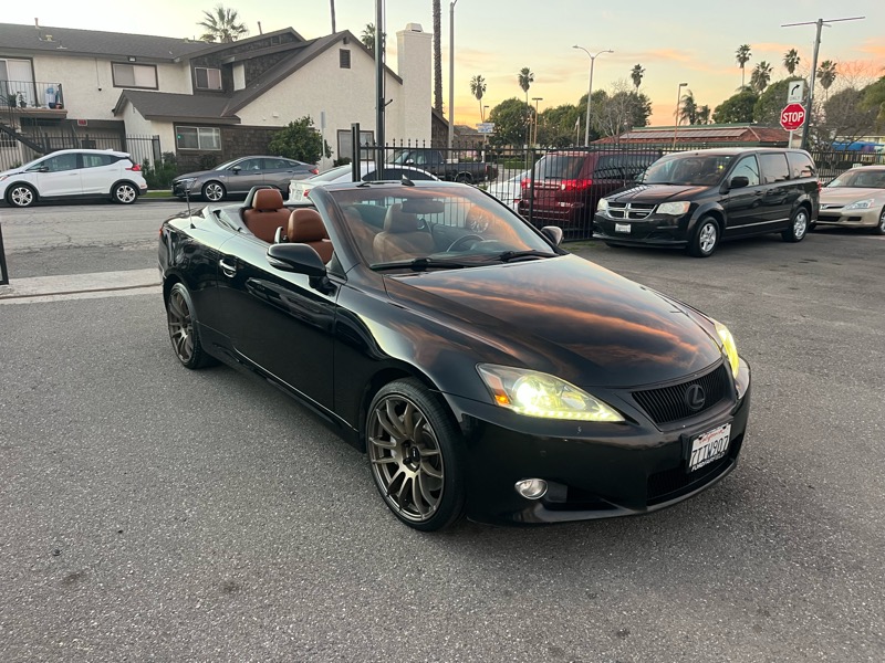 Lexus IS 350C  2012
