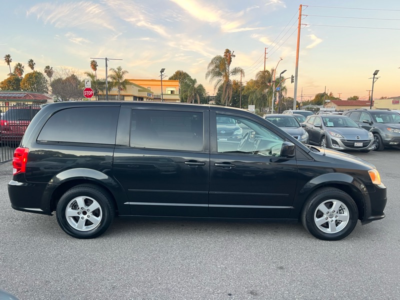 Dodge Grand Caravan Mainstreet 2011