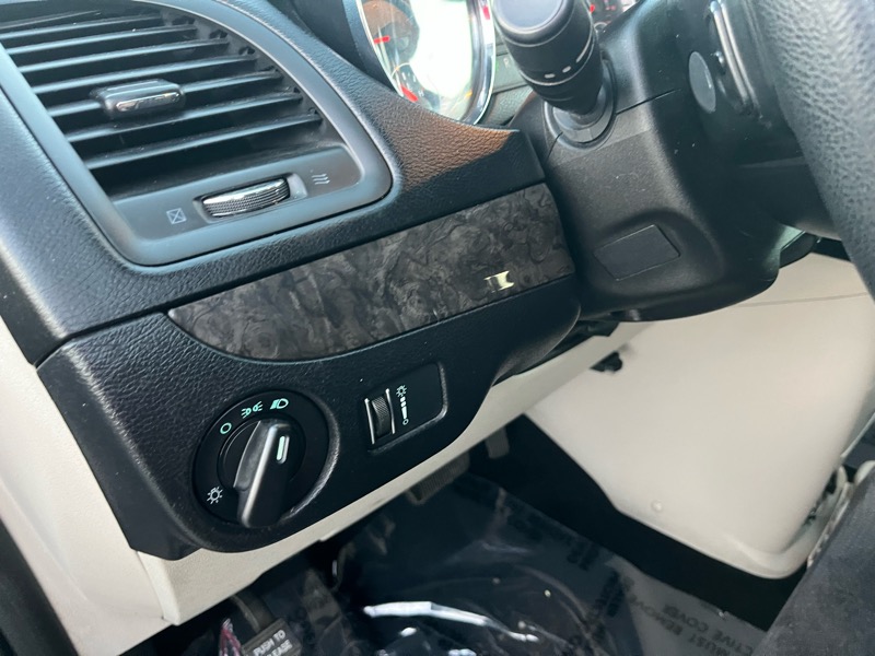 Dodge Grand Caravan Mainstreet 2011