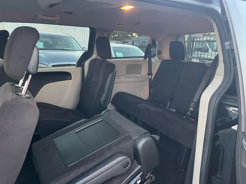 Dodge Grand Caravan Mainstreet 2011