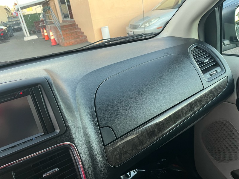 Dodge Grand Caravan Mainstreet 2011