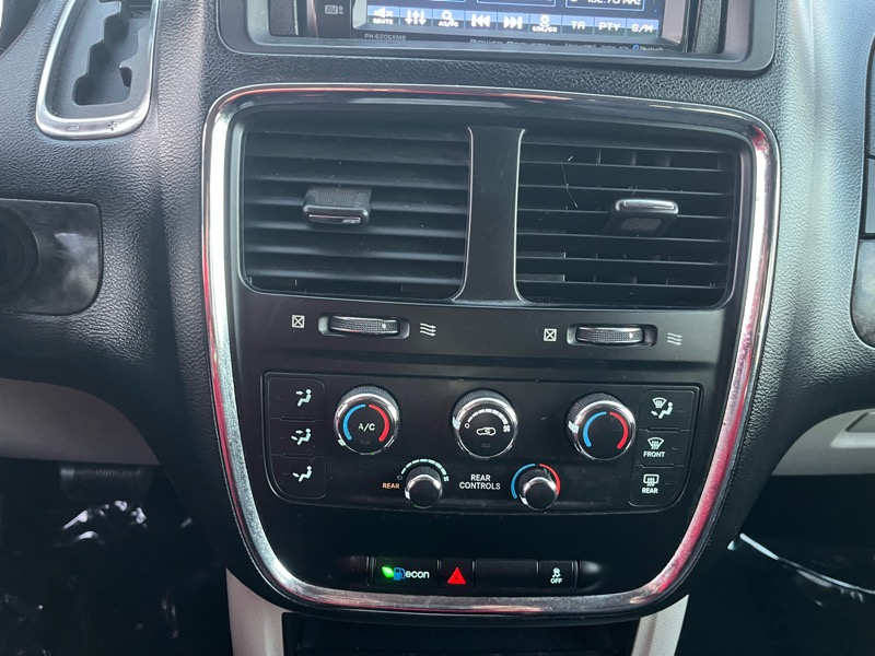 Dodge Grand Caravan Mainstreet 2011