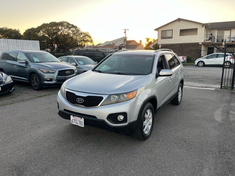 Kia Sorento LX 2WD 2011